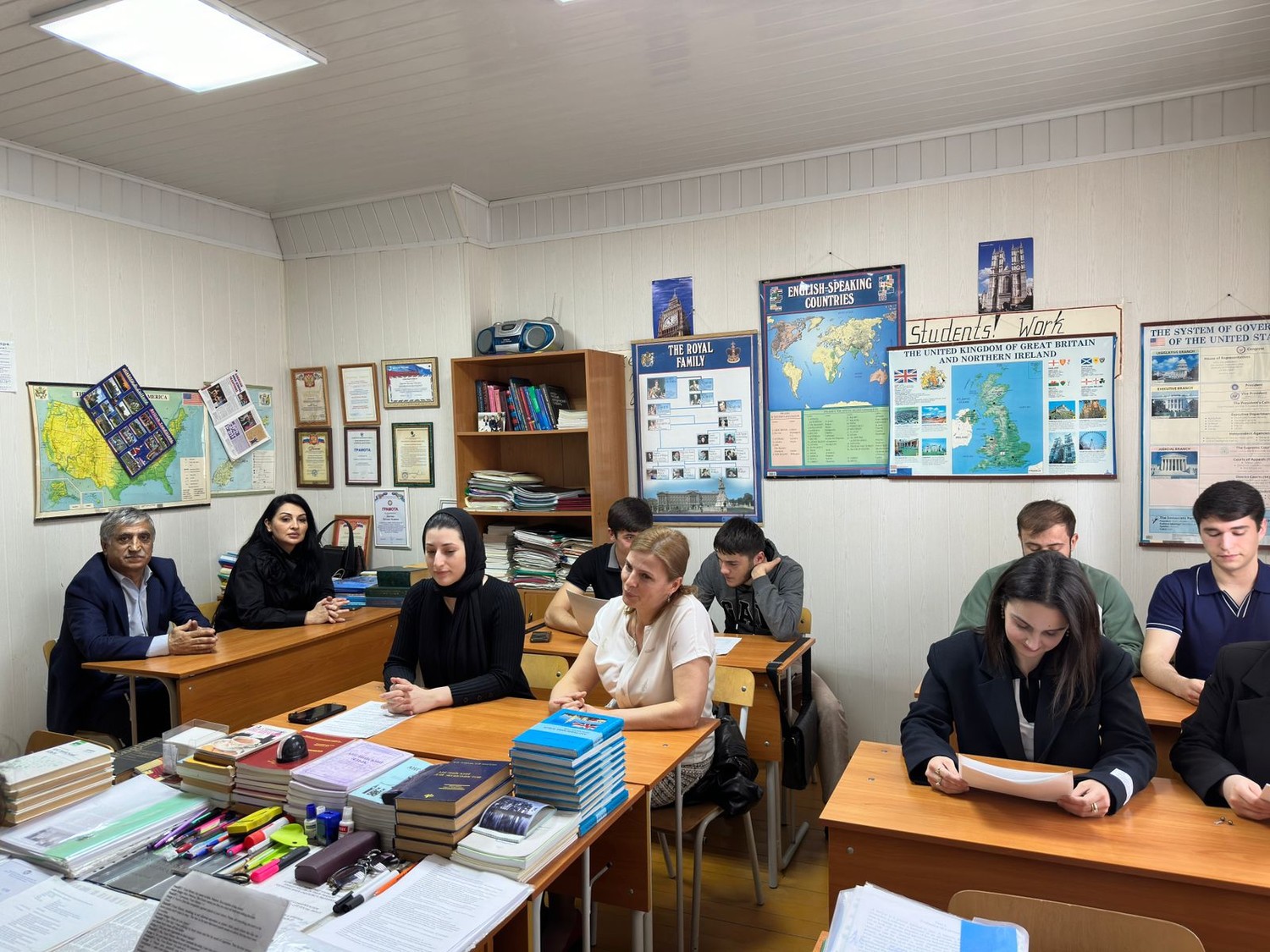 Открытый урок по английскому языку в форме судебного процесса