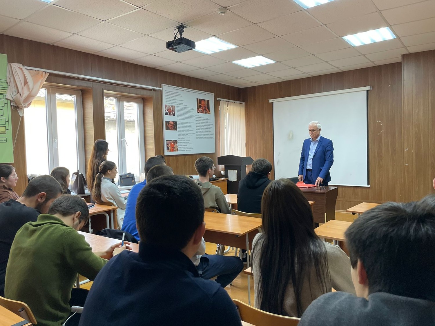 Студенты и преподаватели филиала стали участниками налогового диктанта