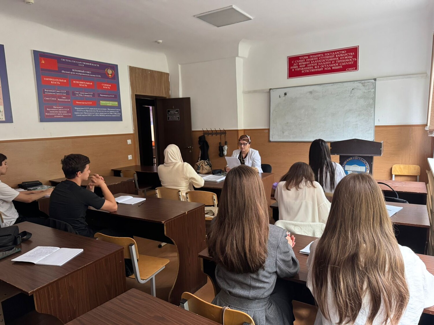 Медработник филиала провела лекцию-беседу со студентами