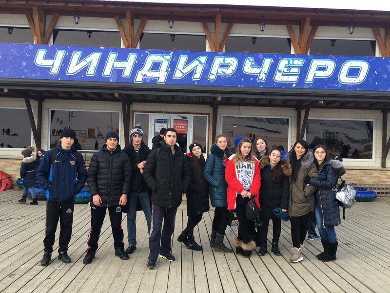 Студенты и куратор совершили поездку на горнолыжный курорт
